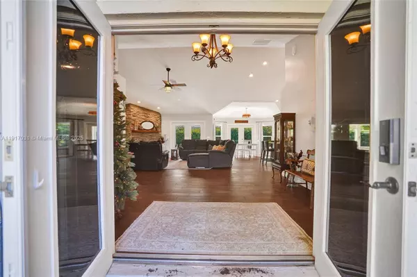 Loxahatchee, FL 33470,14194 N 88th Pl N