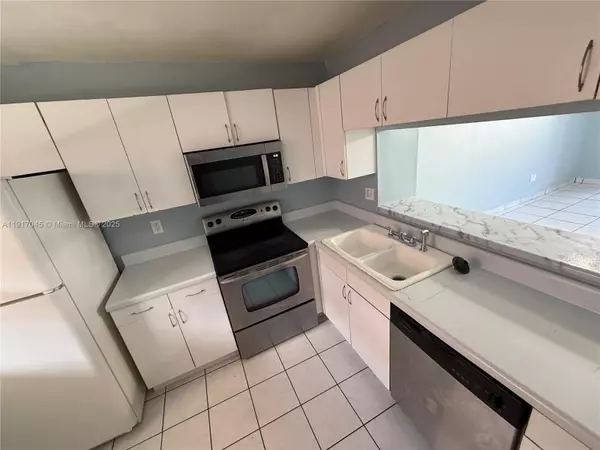 Miami, FL 33157,Address not disclosed