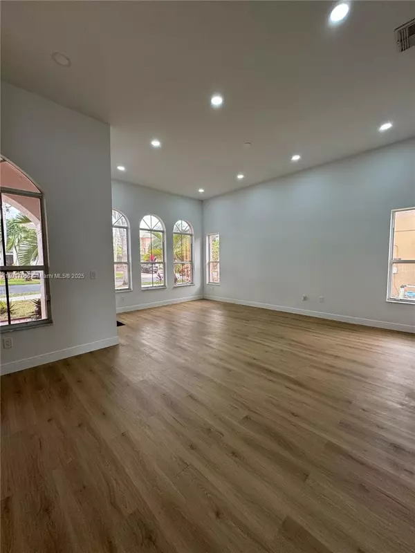 Miramar, FL 33027,13166 SW 21st St