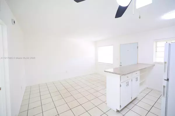 Hialeah, FL 33014,7155 W 14th Ct #17
