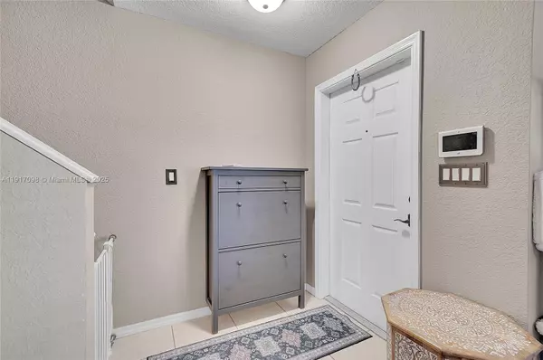 Tamarac, FL 33321,5933 Glasgow Way