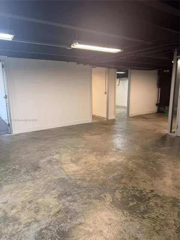 Miami, FL 33134,4751 W Flagler St