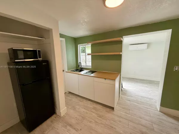 Miami, FL 33162,16200 NE 3rd Ave #B