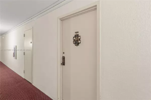 Sunny Isles Beach, FL 33160,230 174th St #2410