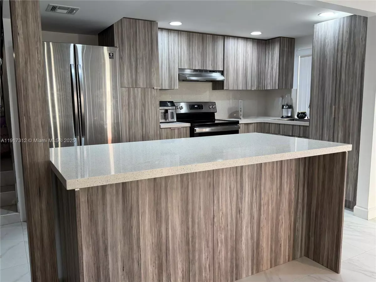 Davie, FL 33314,4850 SW 63rd Ter #312