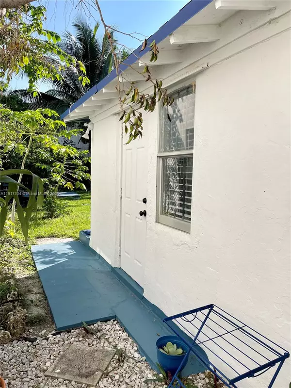 Miami, FL 33133,3085 Elizabeth St #2