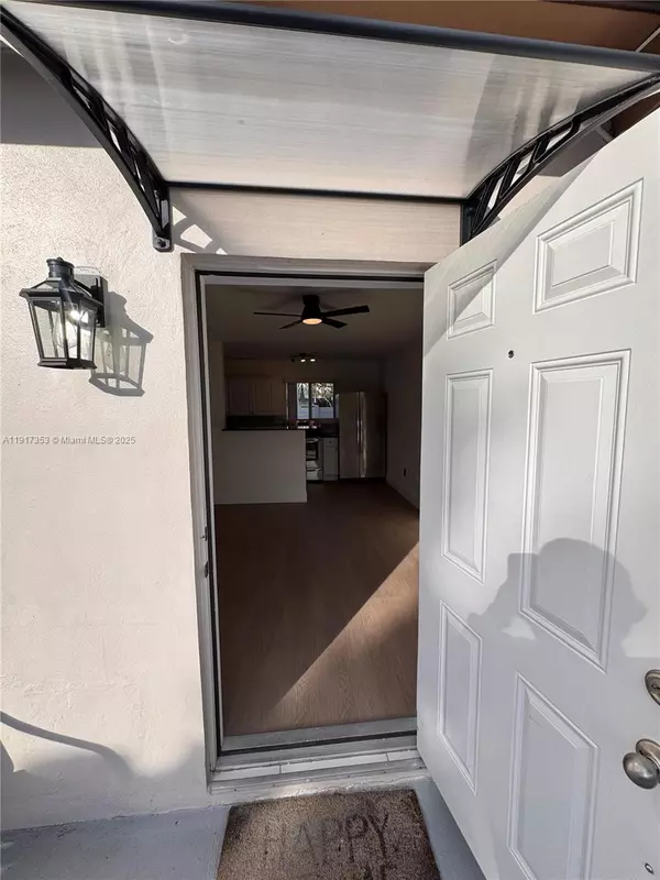 Miami, FL 33161,1540 NE 118th St #B