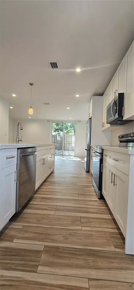 Miami, FL 33133,3620 Thomas Ave