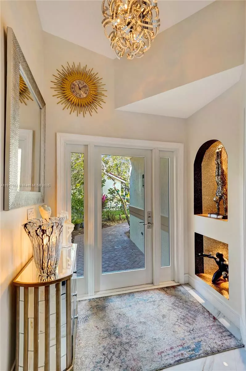 Pompano Beach, FL 33069,648 W Palm Aire Dr