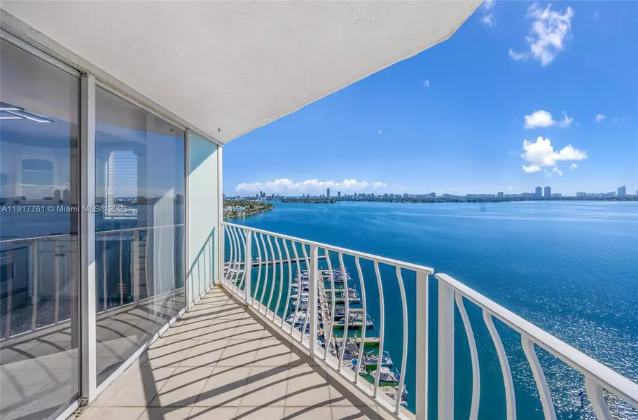 7601 E Treasure Dr #1920, North Bay Village, FL 33141