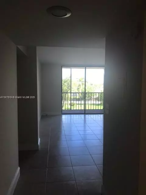 8500 SW 133rd Ave Rd #301, Miami, FL 33183