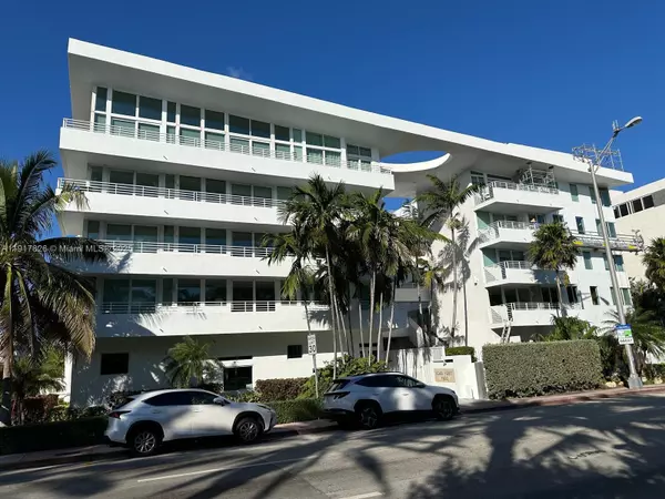 7800 Collins Ave #507, Miami Beach, FL 33141