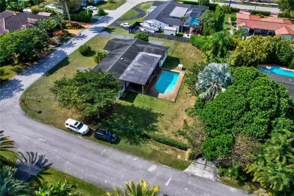 Miami, FL 33176,10101 SW 138th St