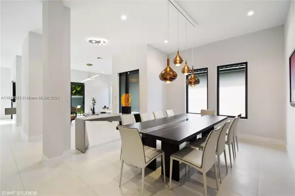 Hollywood, FL 33312,5883 W Brookfield Cir W