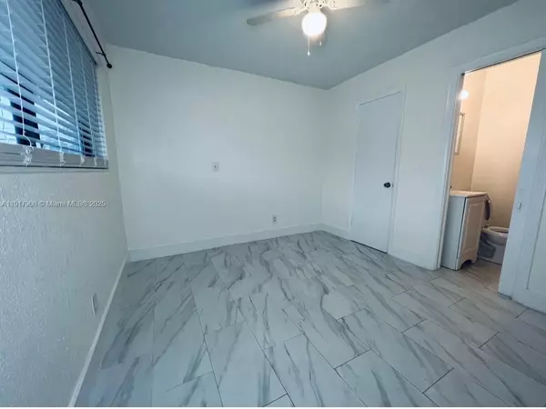 West Park, FL 33023,Address not disclosed