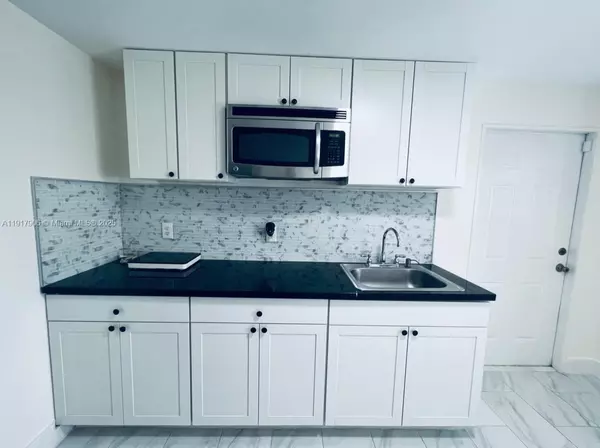 West Park, FL 33023,Address not disclosed