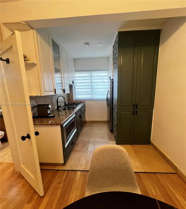 Miami Beach, FL 33139,1520 Euclid Ave #8