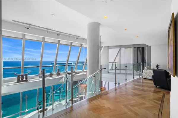 Sunny Isles Beach, FL 33160,17121 Collins Ave #4806