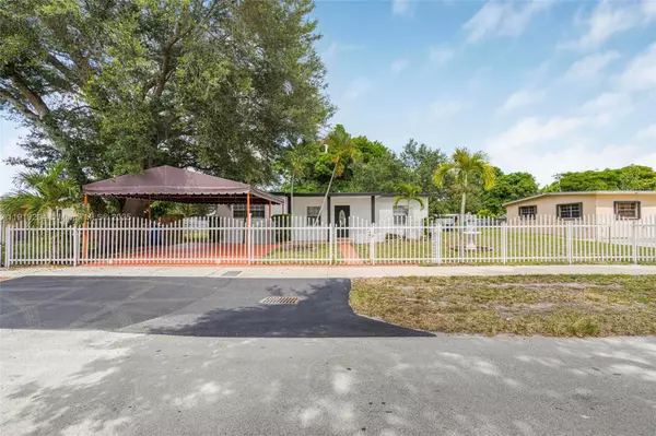 Miami Gardens, FL 33054,16401 NW 19th Ct