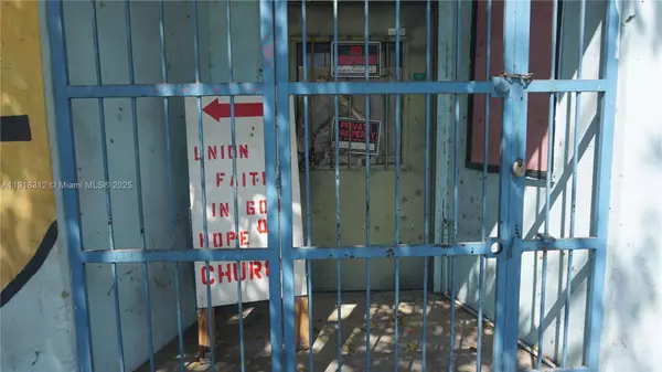 Miami, FL 33147,6704 NW 18th Ave