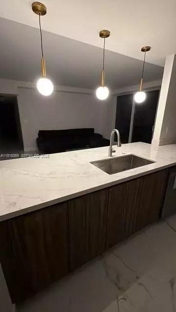 Aventura, FL 33180,19707 Turnberry Way #20L