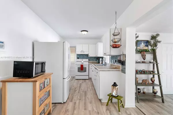 Fort Lauderdale, FL 33311,2012 NW 11th Ave