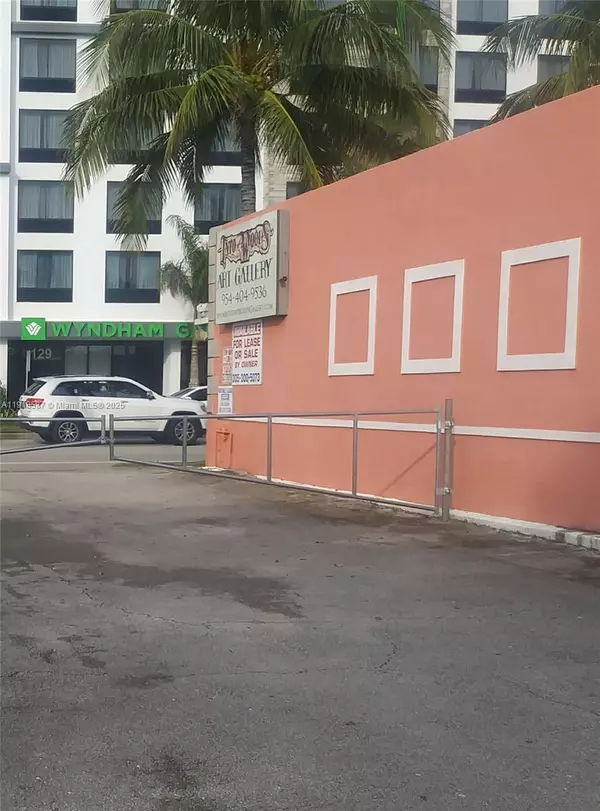 Dania Beach, FL 33004,138 N Federal Hwy