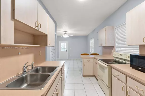 Miami, FL 33183,13830 SW 73rd St #0