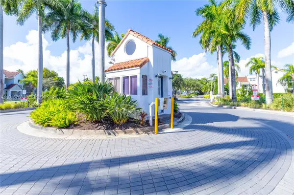 Dania Beach, FL 33004,1073 SE 6th Ave