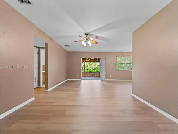 Cutler Bay, FL 33157,19700 Whispering Pines Rd