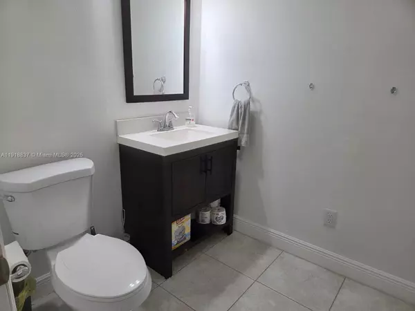 Kendall, FL 33186,12177 SW 132nd Ct #10