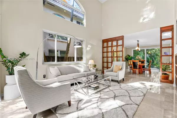 Miami, FL 33133,4125 Poinciana Ave