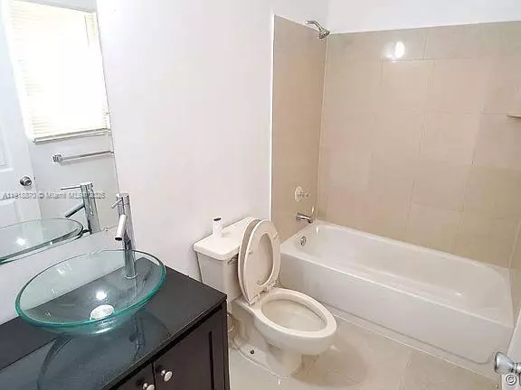 Boynton Beach, FL 33435,10 Crossings Cir #H