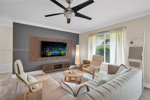 Oakland Park, FL 33334,4851 NE 13th Ave