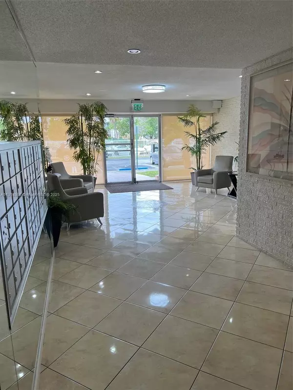 Miami, FL 33162,16801 NE 14th Ave #309