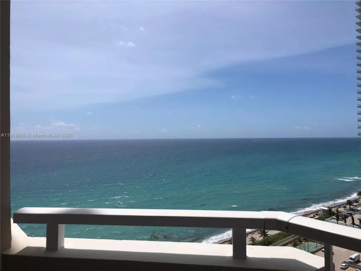 Hallandale Beach, FL 33009,1950 S Ocean Dr #20A