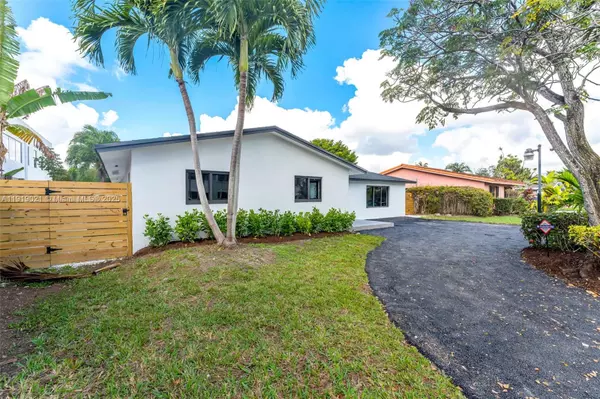 Miami, FL 33173,7120 SW 92nd Ave