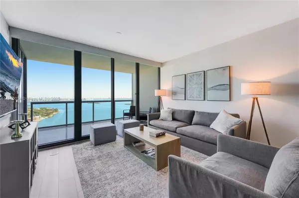 Miami, FL 33137,601 NE 36th St #3310