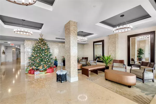 Miami, FL 33131,1420 Brickell Bay Dr #608B