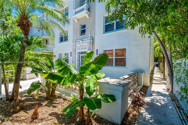 Miami Beach, FL 33139,1542 Drexel Ave #306