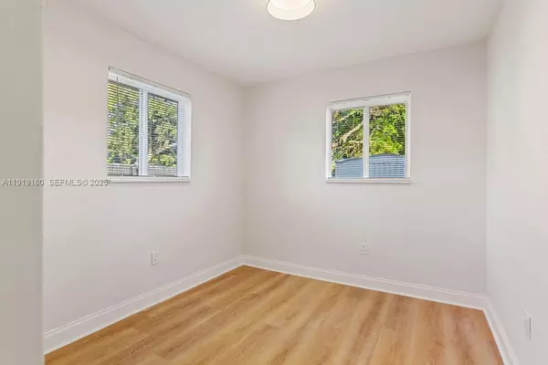 Miami, FL 33127,5521 NW 10th Ave