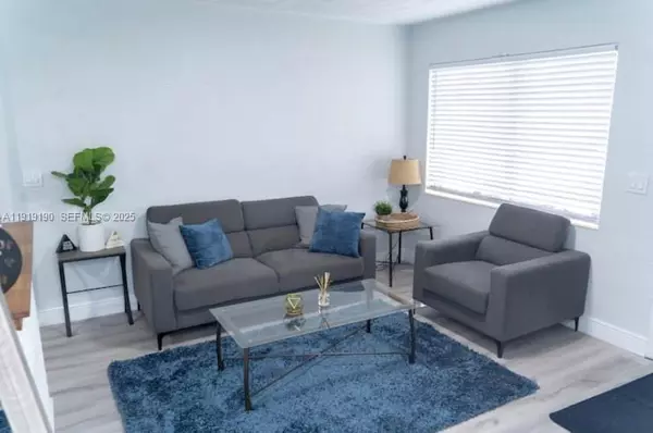 Miramar, FL 33023,6512 SW 24th St #1