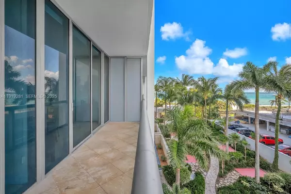 Miami Beach, FL 33141,6799 Collins Ave #309