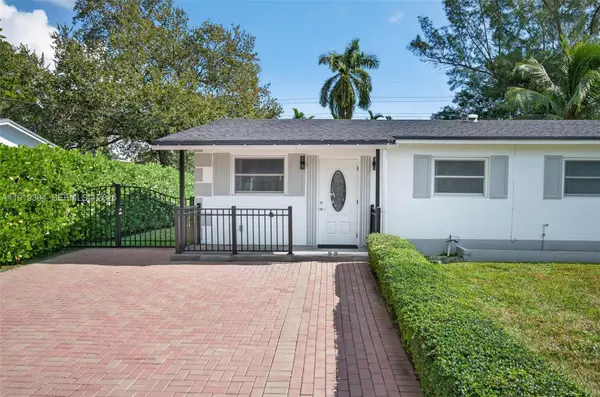 South Miami, FL 33143,6255 SW 62nd Ct