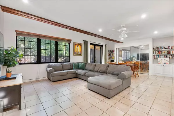 Hollywood, FL 33021,3413 S Atlanta Dr #3413