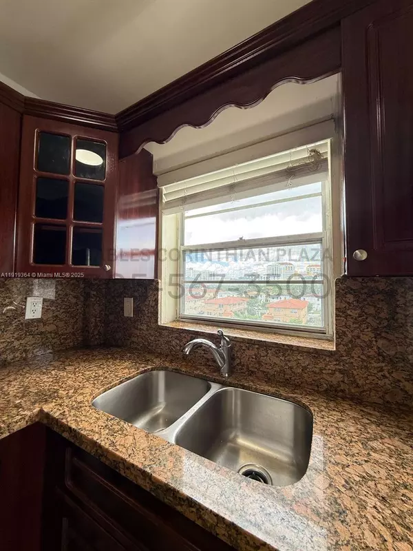 Coral Gables, FL 33134,22 Salamanca Ave #501