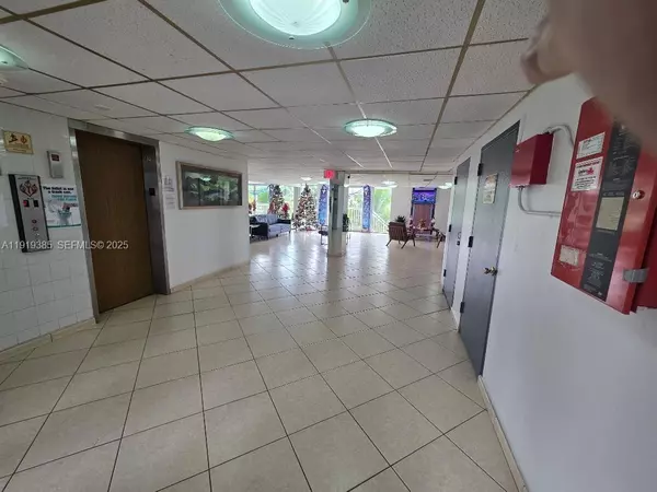 Miami, FL 33126,5050 NW 7th St #504