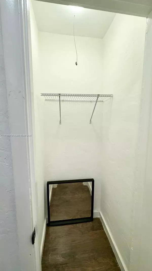 North Miami Beach, FL 33162,17175 NE 19th Ave #3