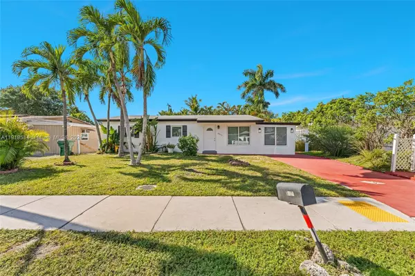 Dania Beach, FL 33314,4917 SW 43rd Ter #A