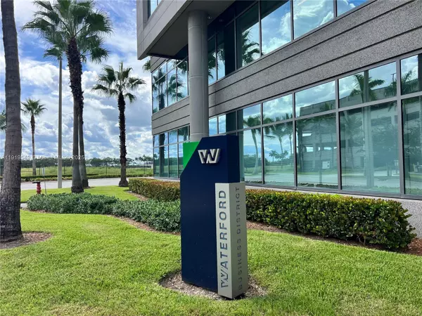 800 NW 62nd Ave #9th Floor, Miami, FL 33126